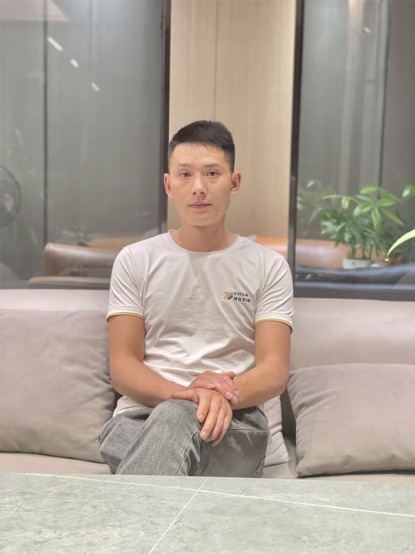 安順裝修工長(cháng)楊彪